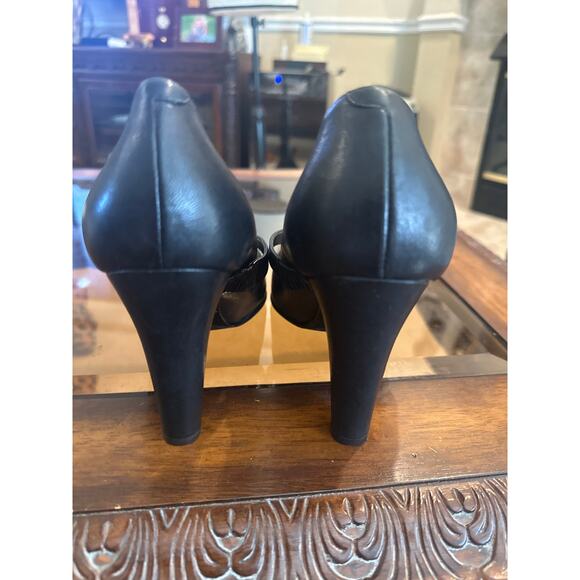 Women’s Bruno Magli Black Italian Mary Jane Heels. Size 40 ( 9 ) - Picture 5 of 6